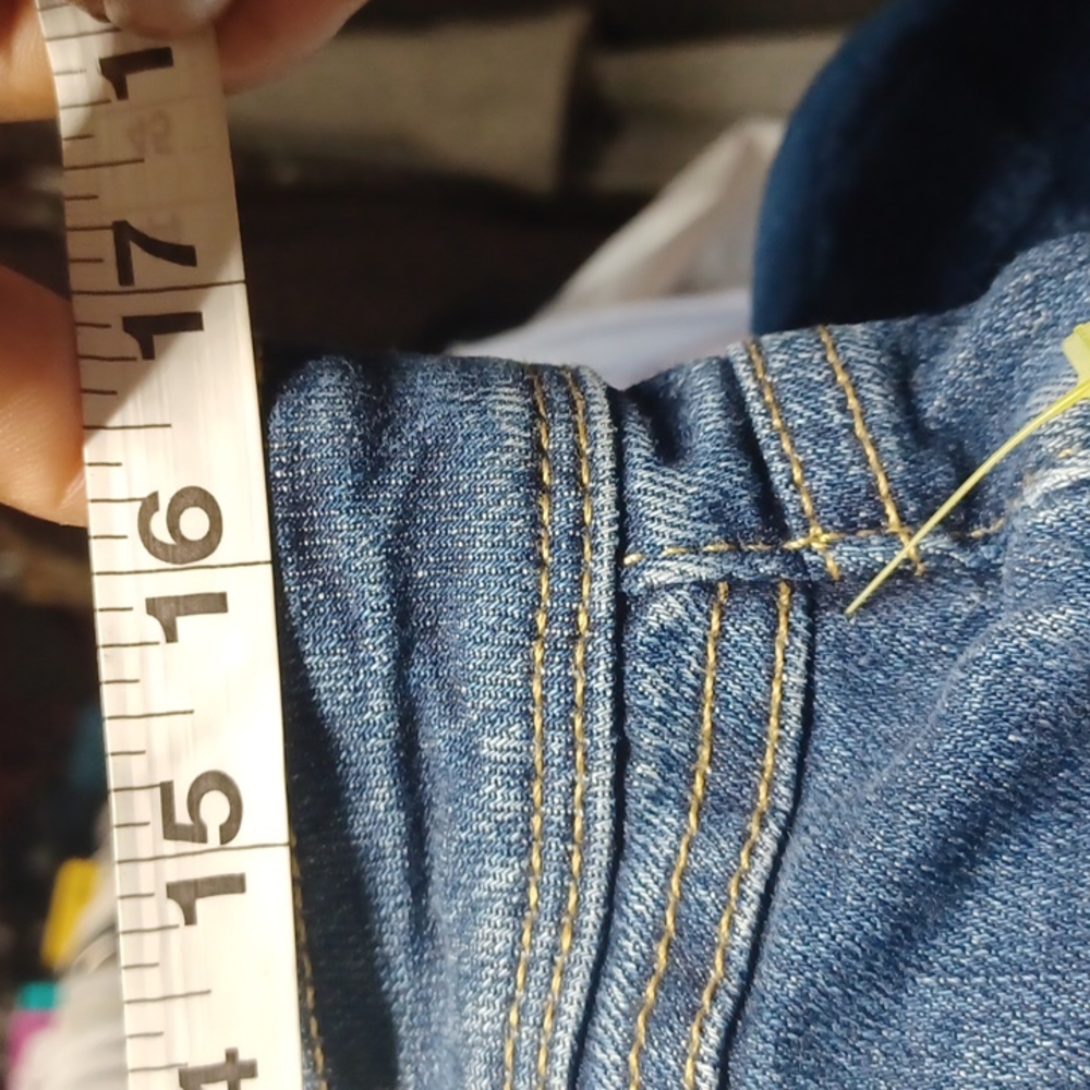 Jeans - Picture 10 of 13